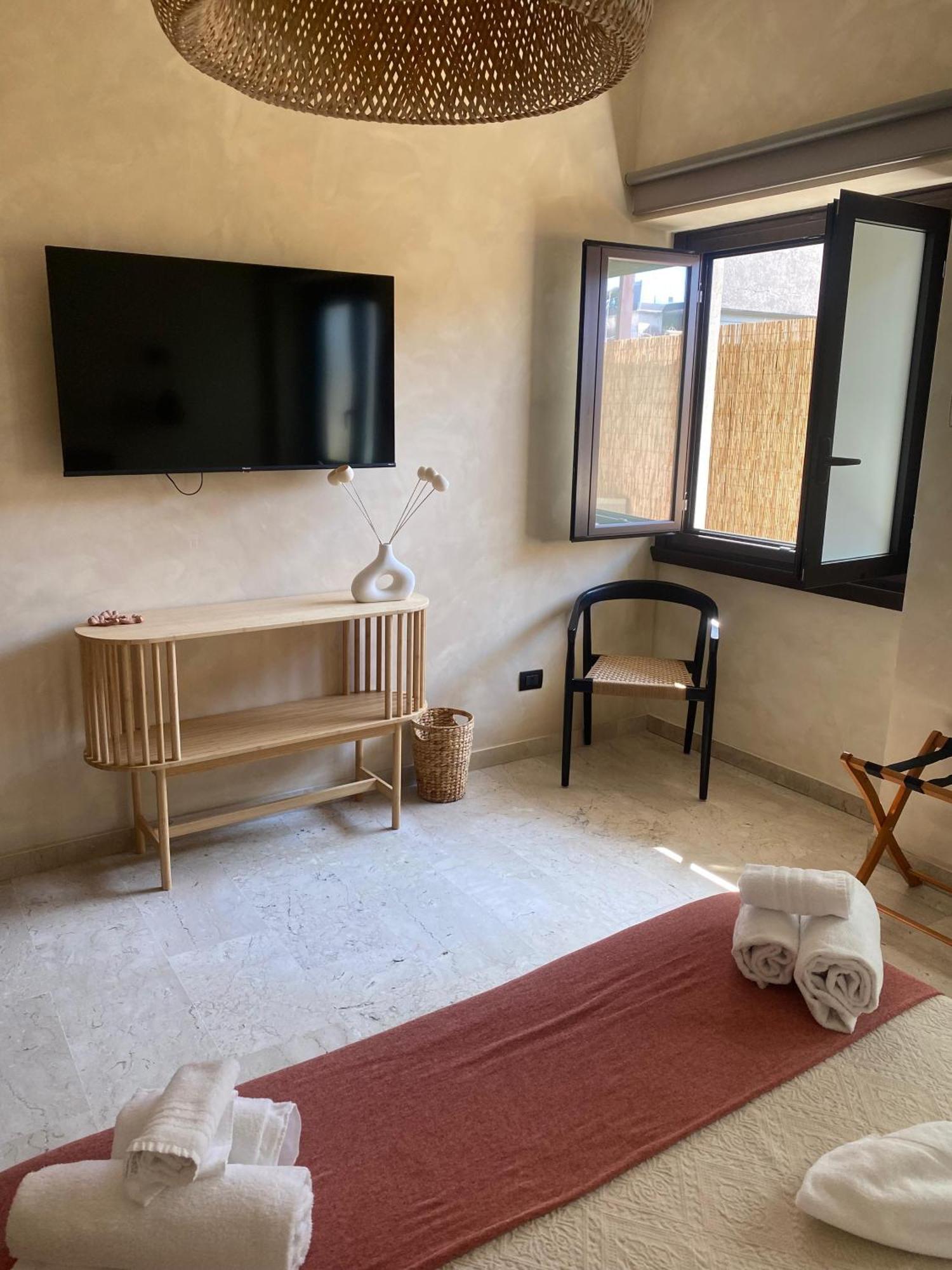Taga Suites Aeroporto di Catania Fontana Rossa Esterno foto